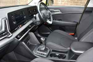 2023 Kia Sportage 1.6 T-Gdi 2 SUV 5dr Petrol Manual Euro 6 (s/s) (148 Bhp) in Yellow — image 4
