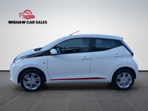 2015 Toyota Aygo 1.0 Vvt-I X-Pression in White — image 4