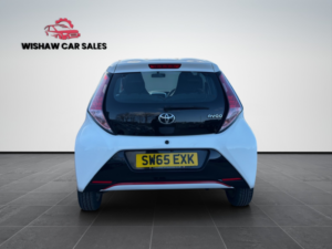 2015 Toyota Aygo 1.0 Vvt-I X-Pression in White — image 6