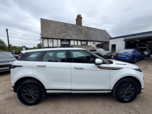 2020 Land Rover Range Rover Evoque R-Dynamic in White — image 4
