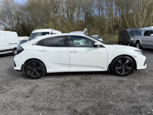 2018 Honda Civic 1.6 I-Dtec Sr in White — image 4