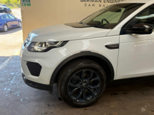 2019 Land Rover Discovery Sport 2.0 Td4 Landmark Auto 4WD Euro 6 (s/s) 5dr in White — image 2