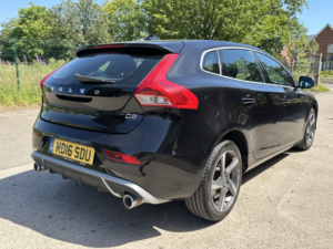 2016 Volvo V40 2.0 R-Design D2 in Black — image 2