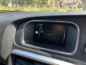 2016 Volvo V40 2.0 R-Design D2 in Black — image 6
