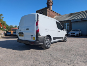 2020 Ford Transit Connect 1.5 220 Ecoblue Leader L1 Euro 6 (s/s) 5dr in White — image 5