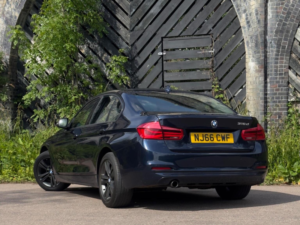 2016 BMW 3 Series 2.0 316d Sport Euro 6 (s/s) 4dr in Blue — image 3