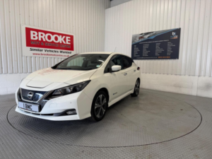 2019 Nissan Leaf 40kwh N-Connecta Auto 5dr in White — image 4