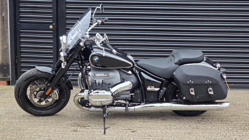 2021 BMW R 18 Classic 1800 Euro 5 in Black — image 1