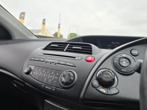 2010 Honda Civic 1.4 I-Vtec Si Hatchback 5dr Petrol Manual (135 G/km, 98 Bhp) in Red — image 4