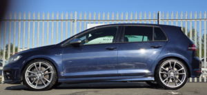 2015 Volkswagen Golf 2.0 Tsi Bluemotion Tech R in Blue — image 5