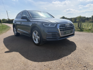 2020 Audi Q5 2.0 Tfsie 50 S Line in Grey — image 3