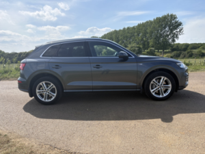 2020 Audi Q5 2.0 Tfsie 50 S Line in Grey — image 6