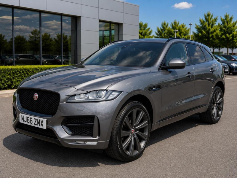 2016 Jaguar F-Pace 2.0 D180 R-Sport Auto AWD Euro 6 (s/s) 5dr in Grey — image 1