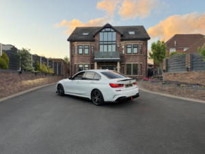 2019 BMW 3 Series 2.0 320d M Sport Saloon in White — image 3