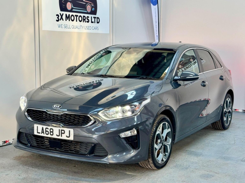 2019 Kia Ceed 1.6 Crdi 3 Euro 6 (s/s) 5dr in Grey — image 1
