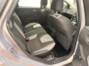 2012 Ford Focus 1.6 Tdci Zetec Euro 5 (s/s) 5dr in Silver — image 6