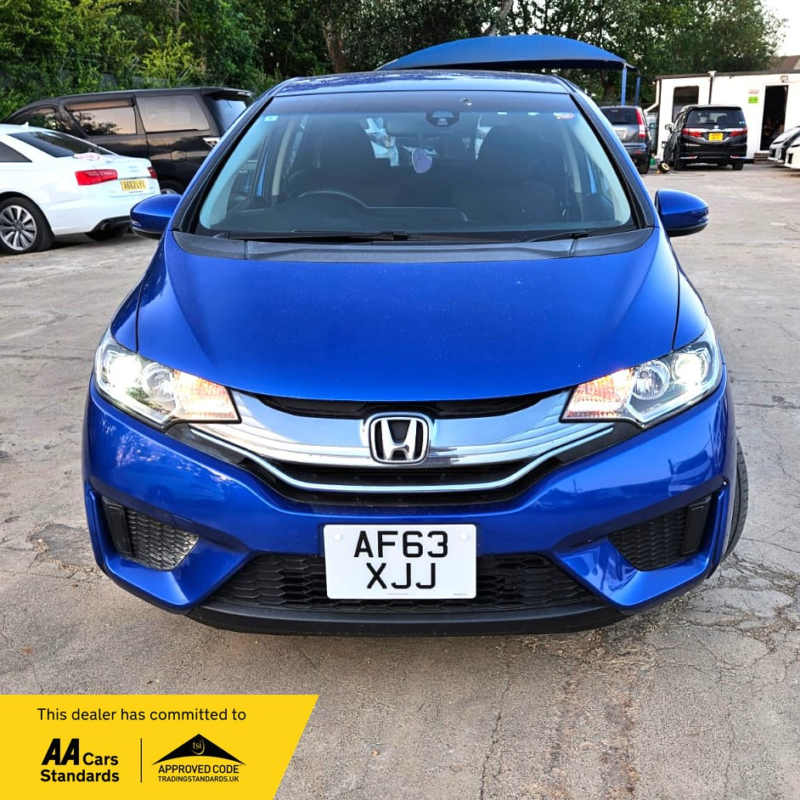 2013 Honda Fit 1.5l Hybrid- Ulez/caz Pass- Free 18months Gold Warranty & 12months Aa Breakdown Cover in Blue — image 1