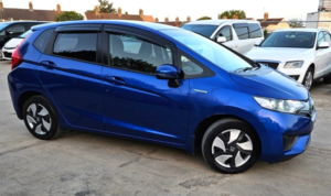 2013 Honda Fit 1.5l Hybrid- Ulez/caz Pass- Free 18months Gold Warranty & 12months Aa Breakdown Cover in Blue — image 2