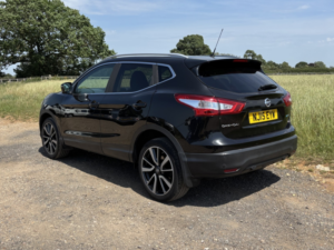 2015 Nissan Qashqai 1.5 Dci Tekna in Black — image 3