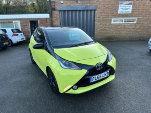 2016 Toyota Aygo 1.0 Vvt-I X-Cite 3 Yellow Bi-Tone in Yellow — image 2