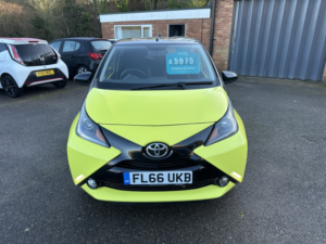 2016 Toyota Aygo 1.0 Vvt-I X-Cite 3 Yellow Bi-Tone in Yellow — image 3