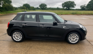 2015 MINI Hatch 1.5 5-Door Hatch Cooper Automatic in Black — image 3