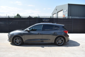 2019 Ford Focus 1.5t Ecoboost St-Line Euro 6 (s/s) 5dr in Grey — image 4