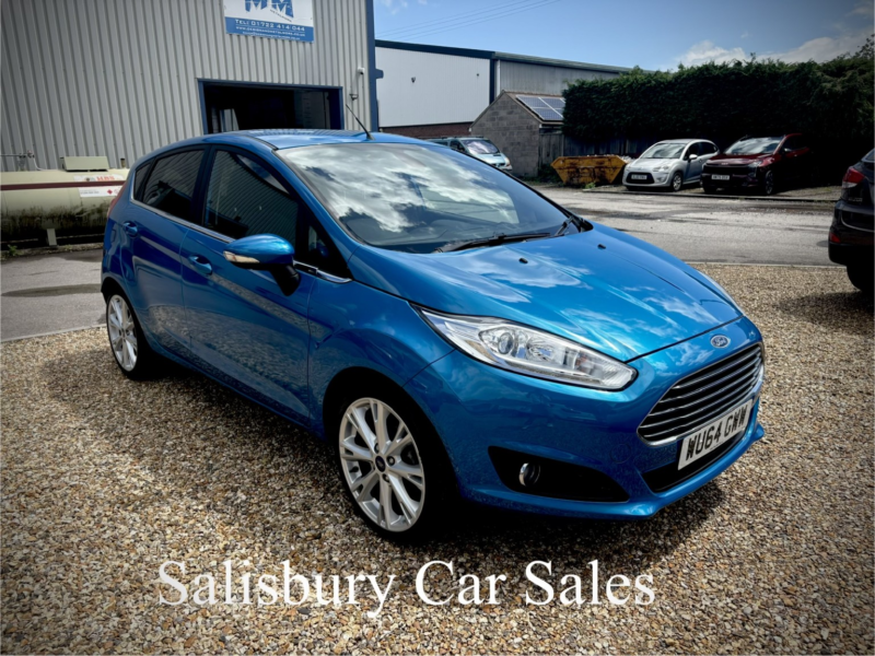 2014 Ford Fiesta 1.0 T Ecoboost Titanium in Blue — image 1