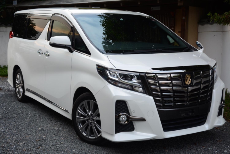2017 Toyota Alphard - in White — image 1