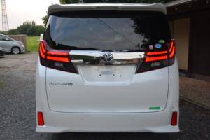 2017 Toyota Alphard - in White — image 5