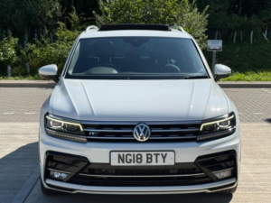 2018 Volkswagen Tiguan 2.0 Tdi R-Line DSG 4motion Euro 6 (s/s) 5dr in White — image 6