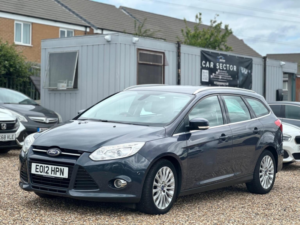 2012 Ford Focus 1.6t Ecoboost Titanium X Euro 5 (s/s) 5dr in Grey — image 5