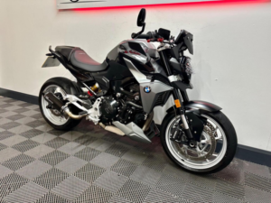 2020 BMW F 900 R 900 Se Euro 5 in Black — image 3
