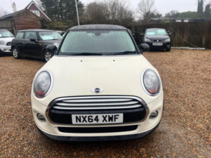 2014 MINI Hatch 1.5 Cooper Euro 6 (s/s) 3dr in White — image 3