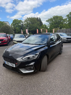 2020 Ford Focus 2.0 Ecoblue St in Black — image 6