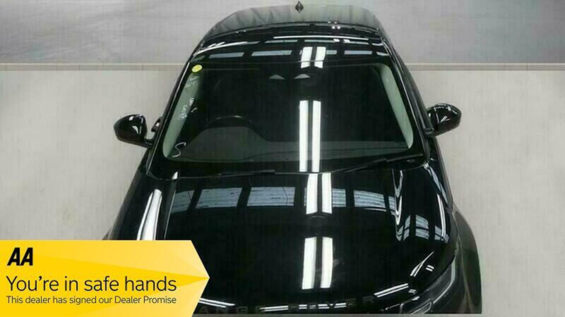 2021 Land Rover Range Rover Evoque 1.5 P300e 12.2kwh S Auto 4WD Euro 6 (s/s) 5dr in Black — image 1
