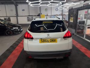 2016 Peugeot 2008 1.2 Puretech Gt Line in White — image 3