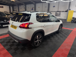 2016 Peugeot 2008 1.2 Puretech Gt Line in White — image 6