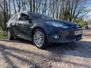 2013 Ford Focus 1.0t Ecoboost Zetec Euro 5 (s/s) 5dr in Grey — image 2