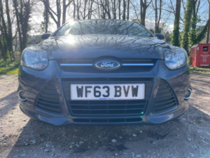 2013 Ford Focus 1.0t Ecoboost Zetec Euro 5 (s/s) 5dr in Grey — image 5