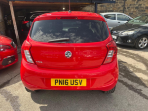 2016 Vauxhall Viva 1.0i Sl Euro 6 5dr in Red — image 5