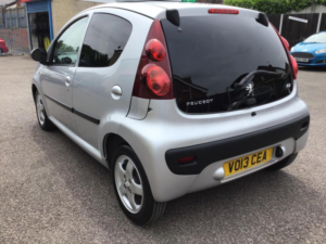 2013 Peugeot 107 1.0 12v Allure 2 Tronic Euro 5 5dr in Silver — image 4