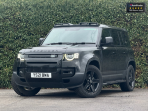 2021 Land Rover Defender 5-Door 110 3.0 D250 Mhev Se in Black — image 1