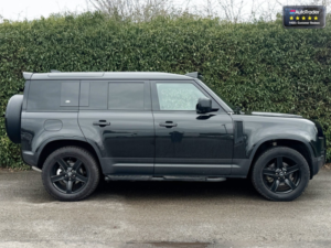 2021 Land Rover Defender 5-Door 110 3.0 D250 Mhev Se in Black — image 2