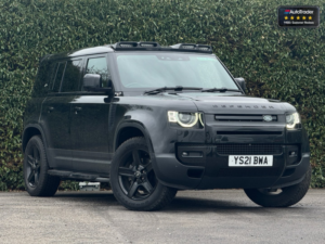 2021 Land Rover Defender 5-Door 110 3.0 D250 Mhev Se in Black — image 4