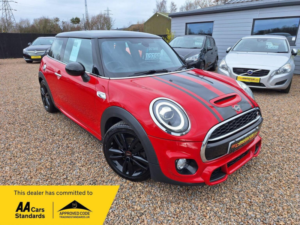 2019 MINI Hatch