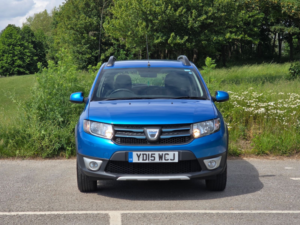 2015 Dacia Sandero Stepway 0.9 Tce Laureate Hatchback 5dr Petrol Manual Euro 5 (90 Ps) in Blue — image 2