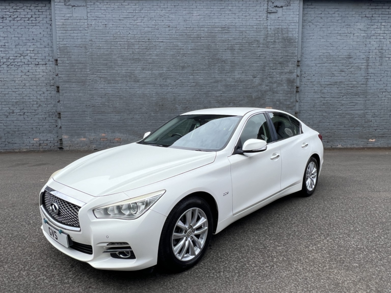2015 Infiniti Q50 2.2 D Executive in White — image 1