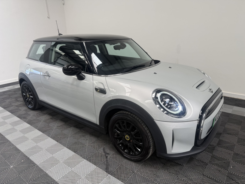 2022 MINI Electric Hatch Electric Level 1 in Silver — image 1