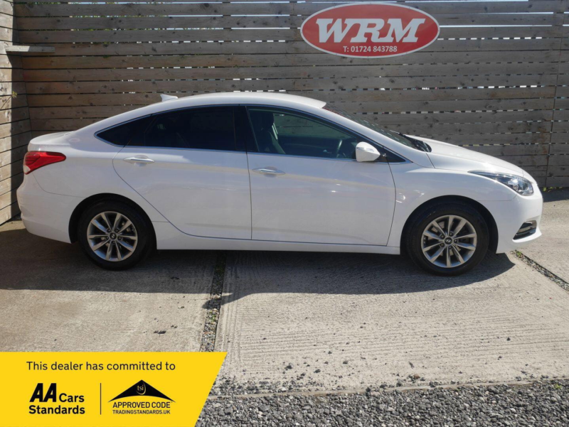 2016 Hyundai I40 1.7 Crdi Blue Drive Se Nav Saloon 4dr Diesel Manual Euro 6 (s/s) (115 Ps) in White — image 1